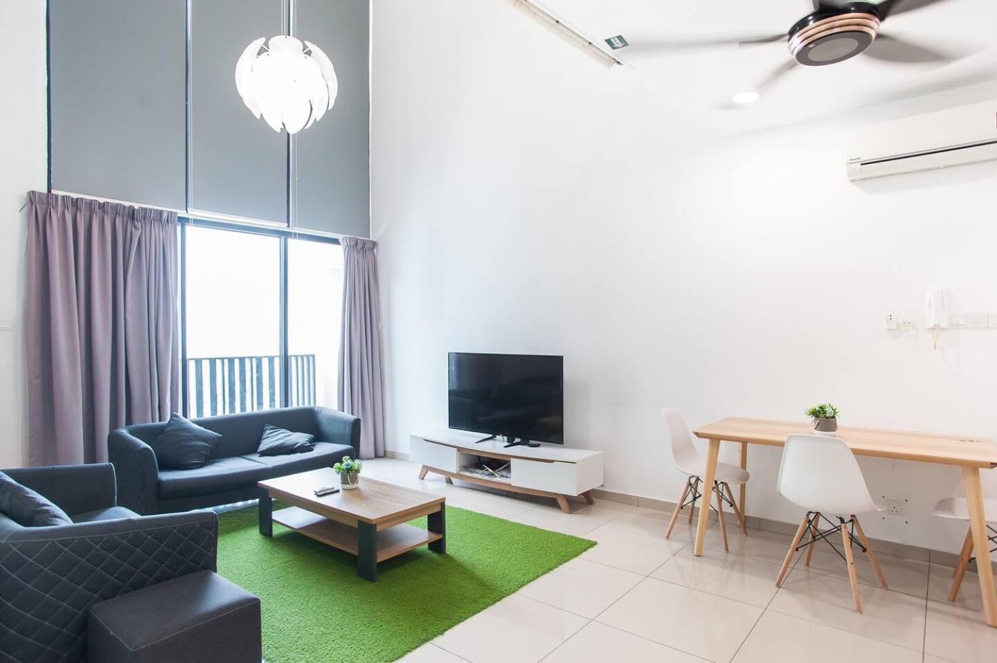 I-city Luxury Condominiums, - Smarthome Apartment *