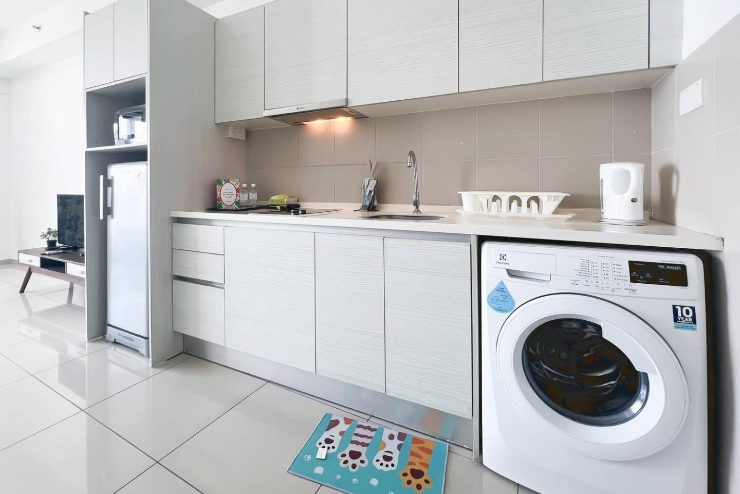 Apartment I-city Luxury Condominiums, - Smarthome