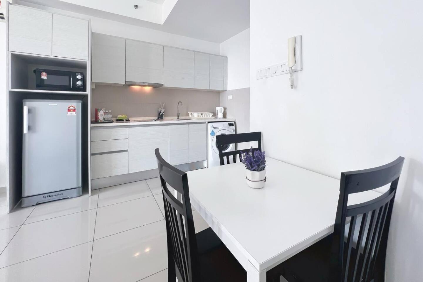 Apartment I-city Luxury Condominiums, - Smarthome *