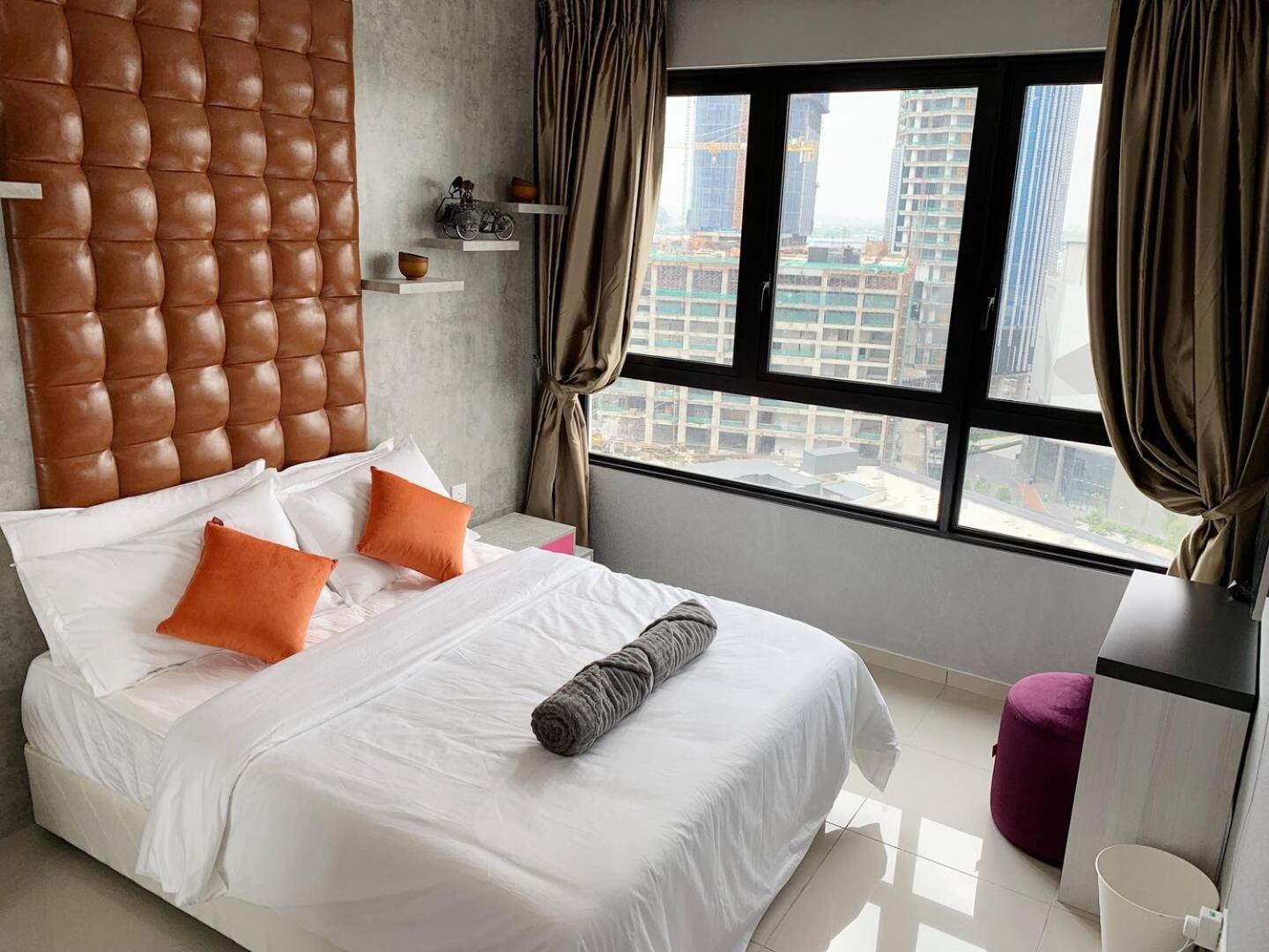 Apartment I-city Luxury Condominiums, - Smarthome Shah Alam
